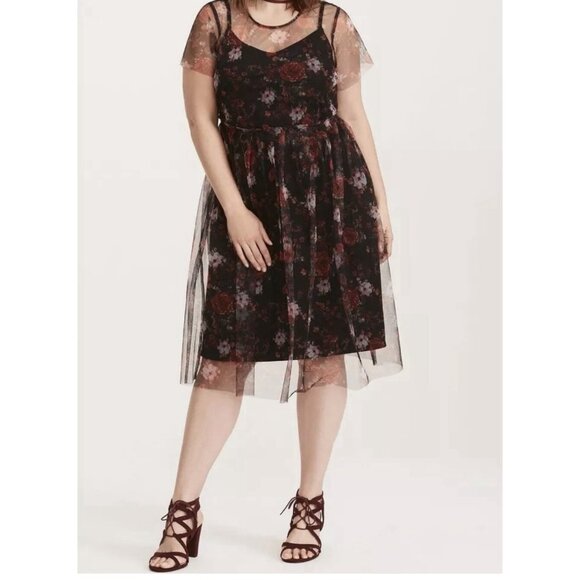 Torrid Dresses & Skirts - Torrid 2 Knee Dress Plus Size 2X Black Floral Mesh Skater Lace Hollyday Chrismas